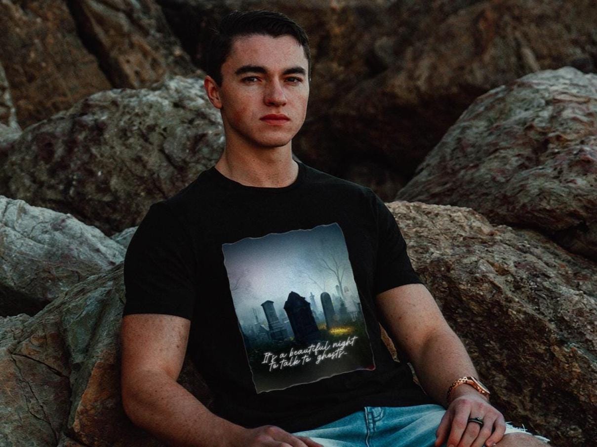 It's a Beautiful Night to Talk to Ghosts, funny cemetery t-shirt